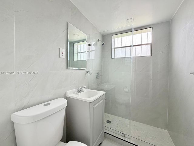 4801 NW 33rd Ave 1, Miami, FL 33142