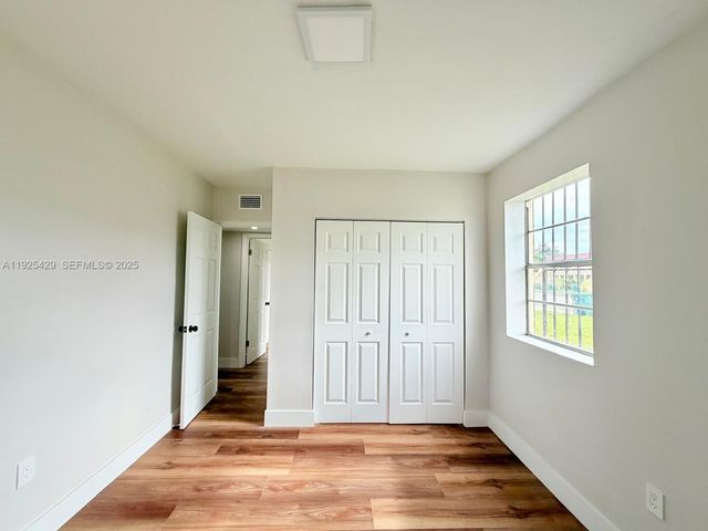 4801 NW 33rd Ave 1, Miami, FL 33142