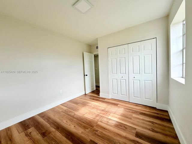 4801 NW 33rd Ave 1, Miami, FL 33142