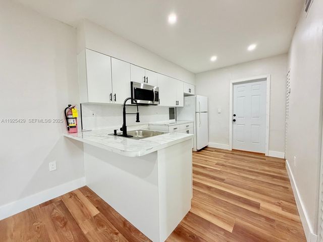 4801 NW 33rd Ave 1, Miami, FL 33142