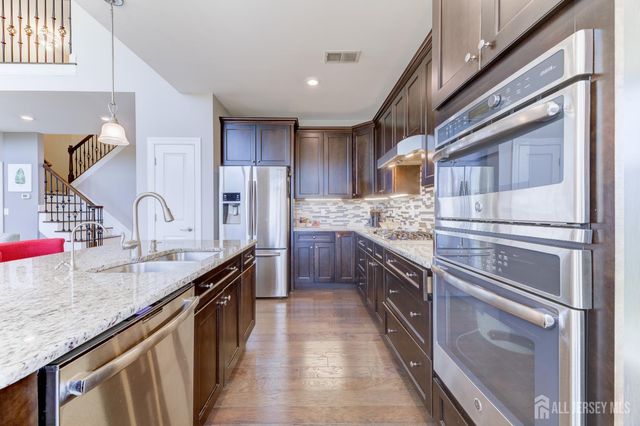 6 Michelangelo Drive, South Brunswick, NJ 08852