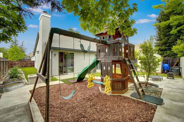 7136 Ryan Taylor Way, Citrus Heights, CA 95621