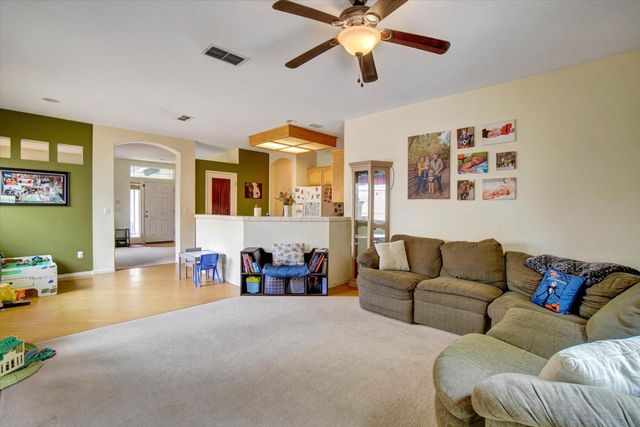 7136 Ryan Taylor Way, Citrus Heights, CA 95621