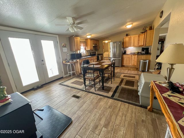 10191 County Road 100, Carthage, MO 64836