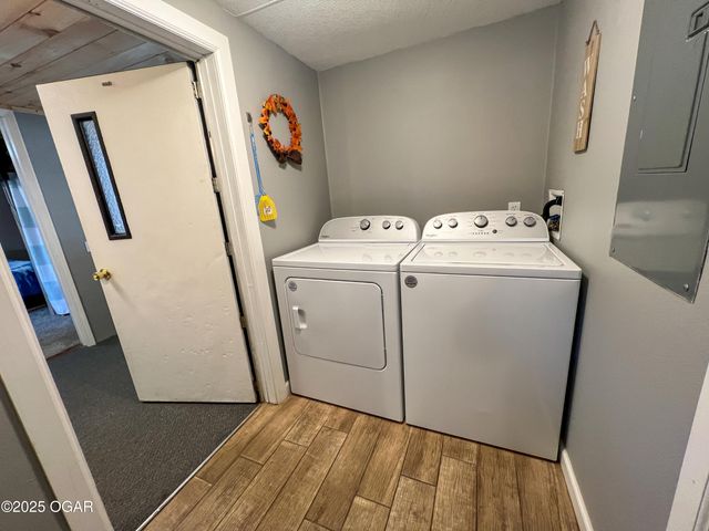 10191 County Road 100, Carthage, MO 64836