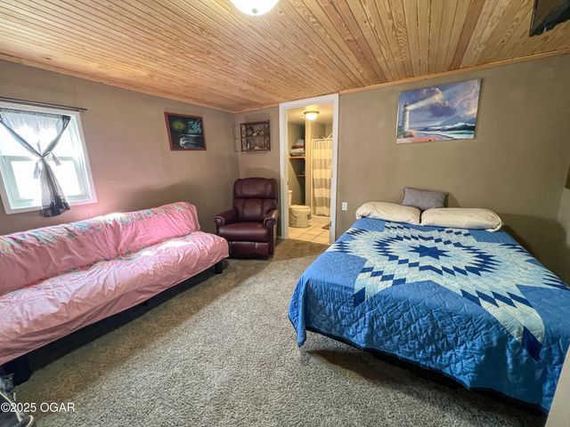 10191 County Road 100, Carthage, MO 64836