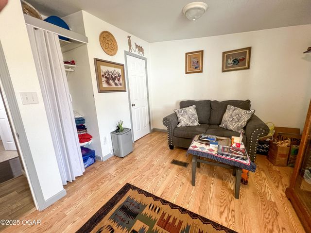 10191 County Road 100, Carthage, MO 64836