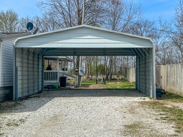 10191 County Road 100, Carthage, MO 64836