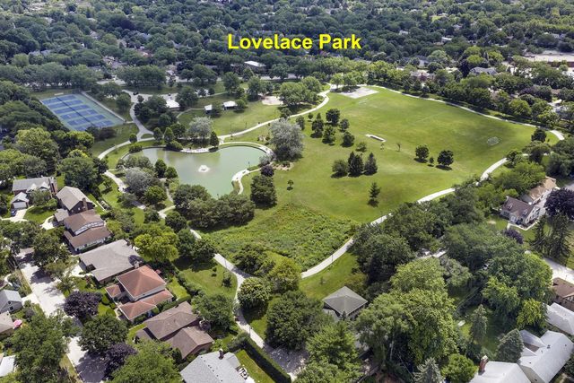 2303 Old Glenview Road, Wilmette, IL 60091