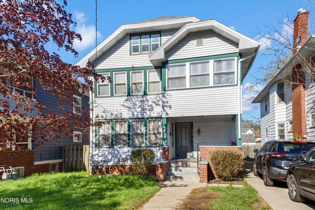 3837 Hazelhurst Avenue, Toledo, OH 43612