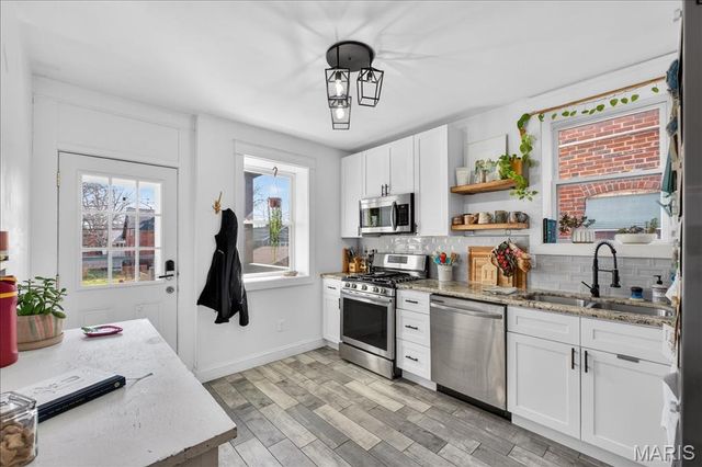 5234 Devonshire Avenue, St Louis, MO 63109