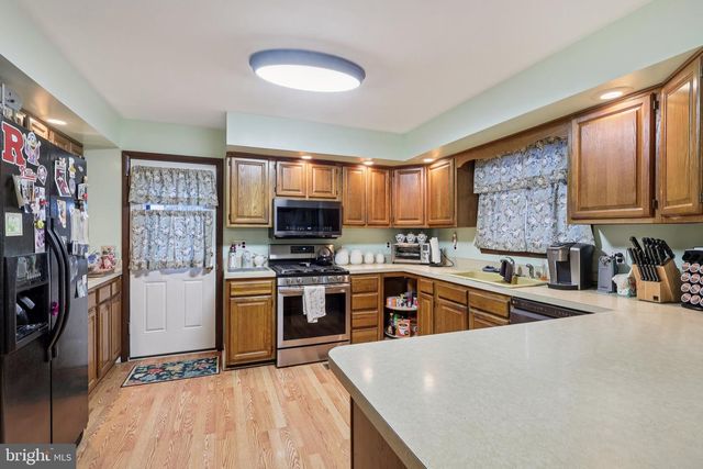 6846 CYNWYD AVE, Pennsauken, NJ 08109