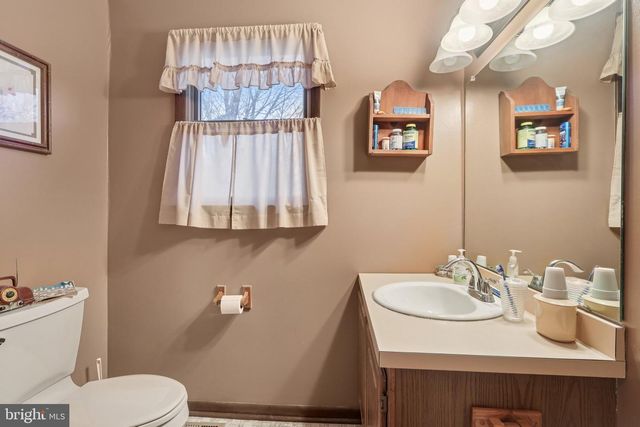 6846 CYNWYD AVE, Pennsauken, NJ 08109