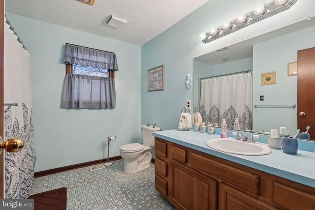 6846 CYNWYD AVE, Pennsauken, NJ 08109