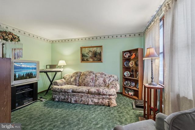 6846 CYNWYD AVE, Pennsauken, NJ 08109