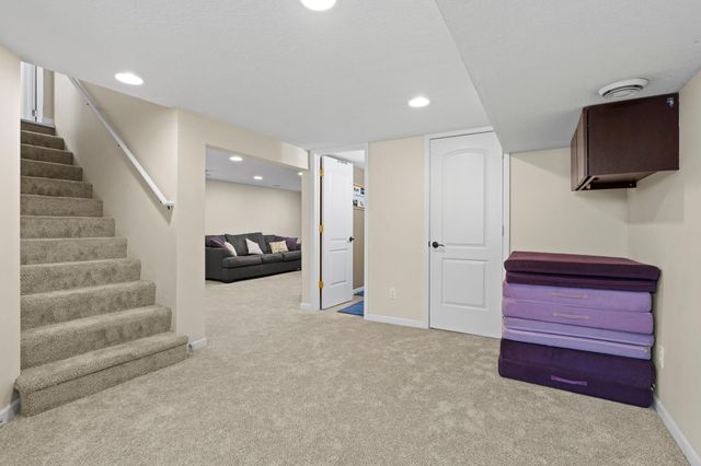5825 Ensign Avenue N, New Hope, MN 55428