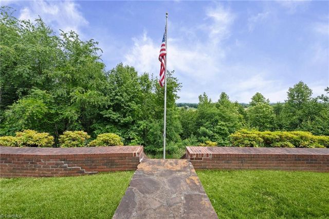 331 Valleyview Drive, Mount Airy, NC 27030