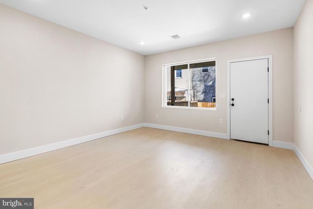 2049 E WILLIAM ST, Philadelphia, PA 19134