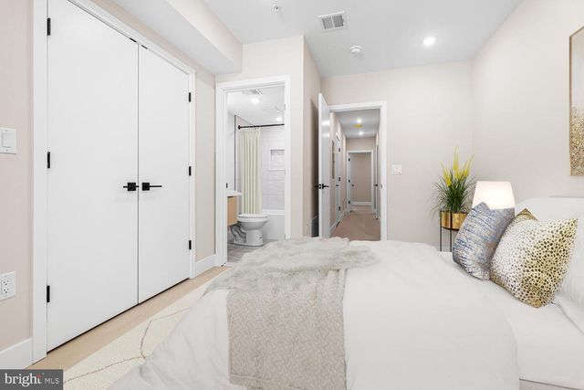 2049 E WILLIAM ST, Philadelphia, PA 19134