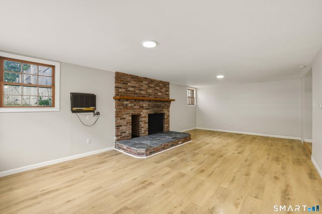 572 Forbes Street, East Hartford, CT 06118