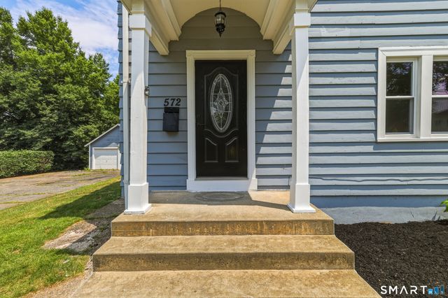 572 Forbes Street, East Hartford, CT 06118