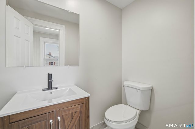 572 Forbes Street, East Hartford, CT 06118