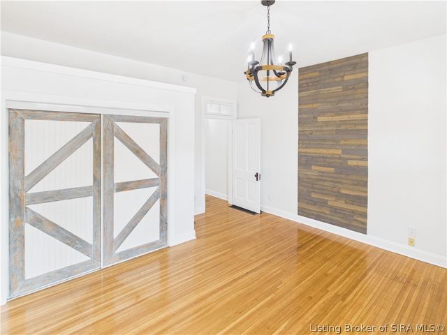 1505 E Oak Street, New Albany, IN 47150