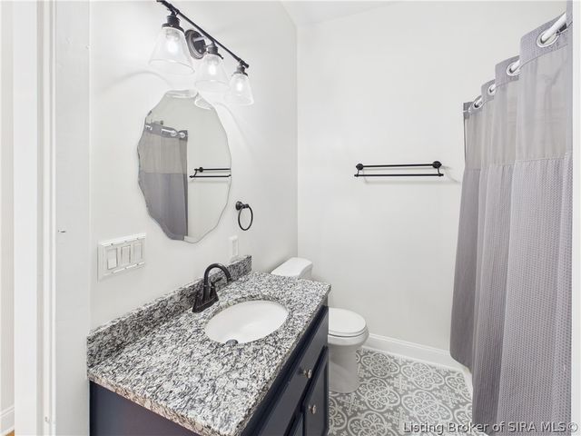 1505 E Oak Street, New Albany, IN 47150