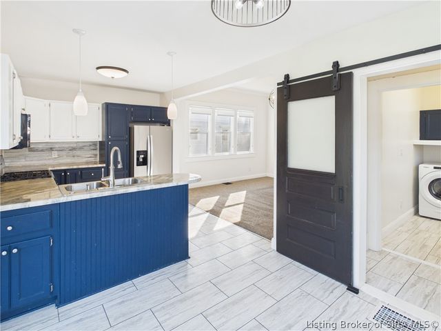 1505 E Oak Street, New Albany, IN 47150