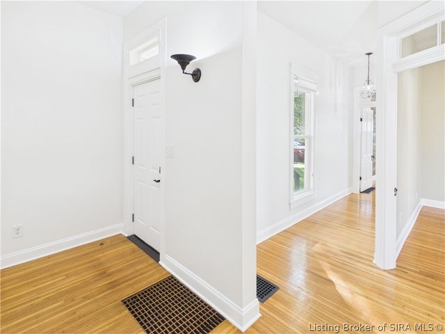 1505 E Oak Street, New Albany, IN 47150