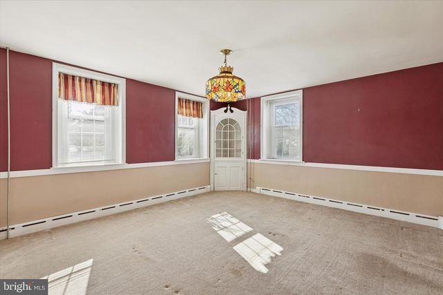 1211 COLLEGEVILLE RD, Collegeville, PA 19426