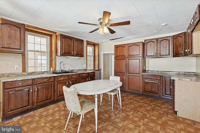 1211 COLLEGEVILLE RD, Collegeville, PA 19426