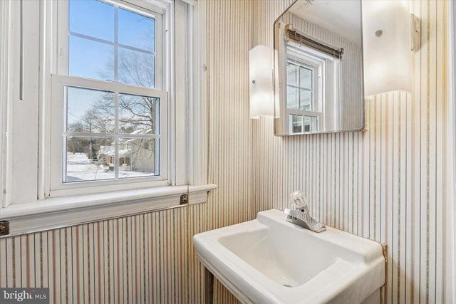 1211 COLLEGEVILLE RD, Collegeville, PA 19426