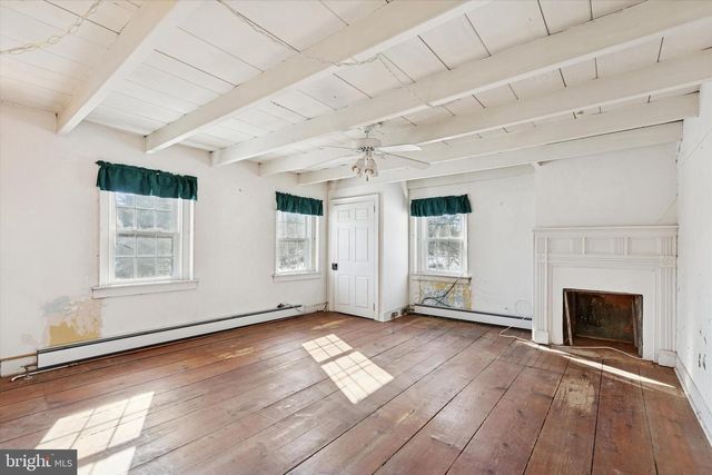 1211 COLLEGEVILLE RD, Collegeville, PA 19426