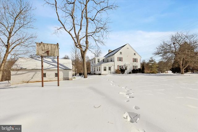 1211 COLLEGEVILLE RD, Collegeville, PA 19426