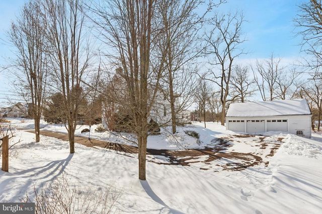 1211 COLLEGEVILLE RD, Collegeville, PA 19426