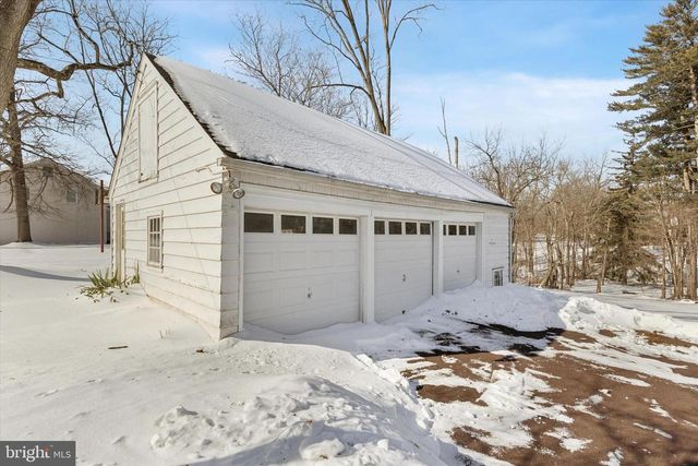 1211 COLLEGEVILLE RD, Collegeville, PA 19426