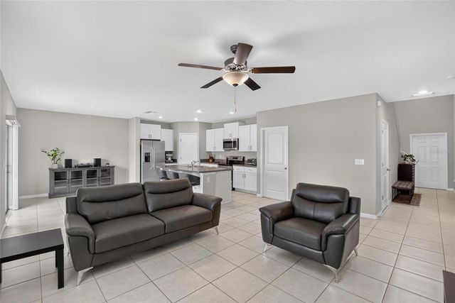 4907 WILD SENNA BOULEVARD, Tampa, FL 33619