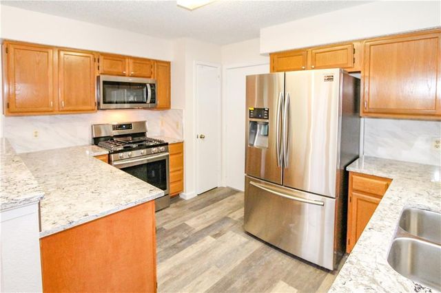900 Sweetwater River DR, Austin, TX 78748