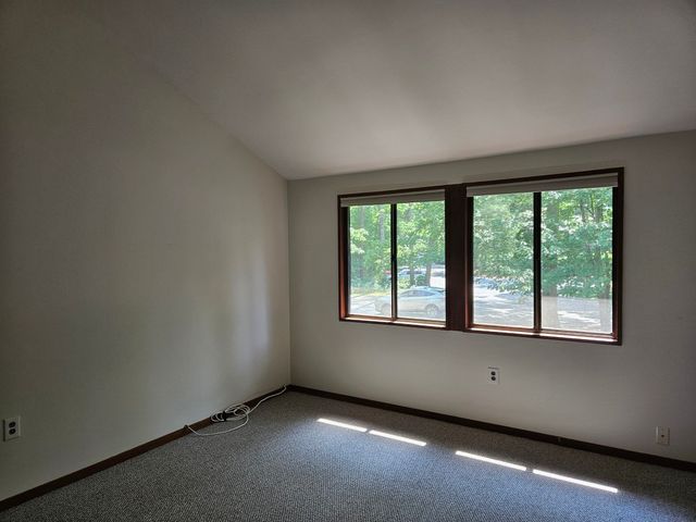 604 Old Stone Brook 4, Acton, MA 01718