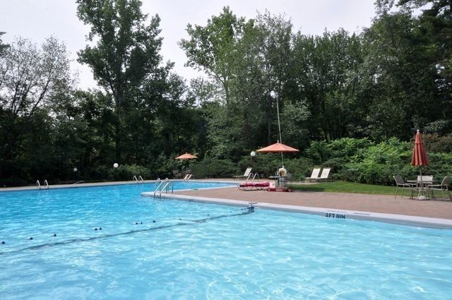 604 Old Stone Brook 4, Acton, MA 01718