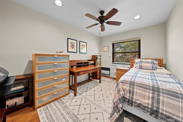 1195 East Broadway L23, Hewlett, NY 11557