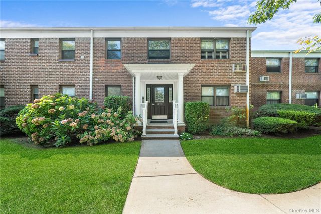 1195 East Broadway L23, Hewlett, NY 11557