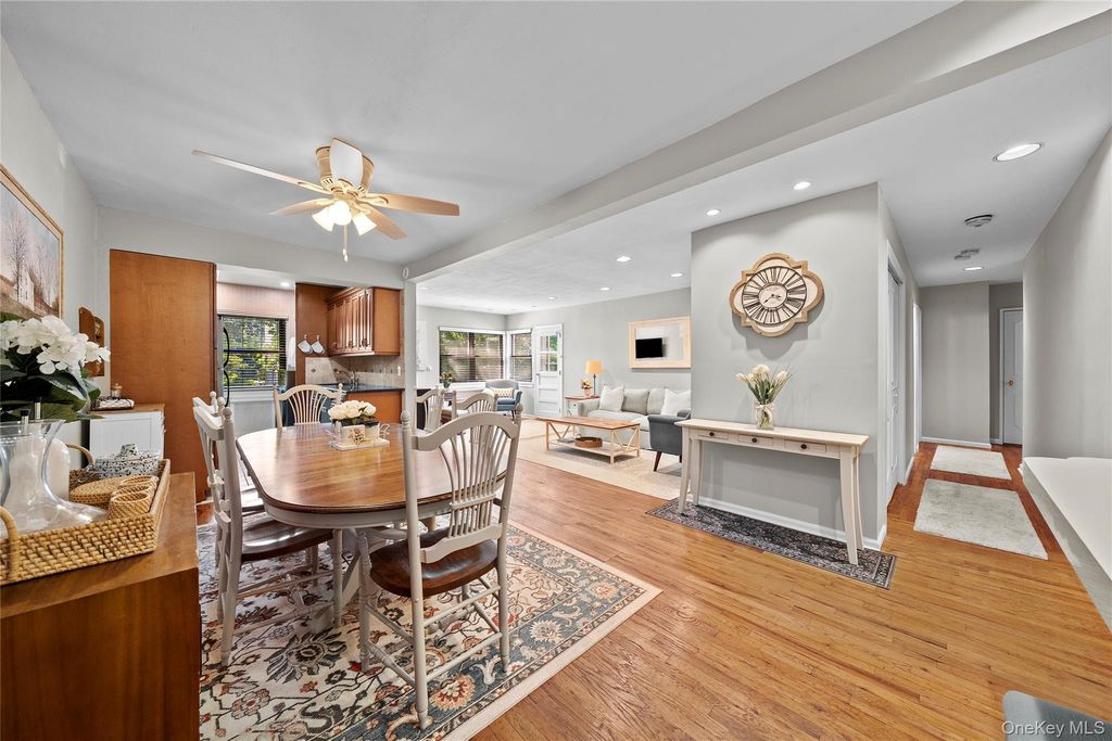 1195 East Broadway L23, Hewlett, NY 11557
