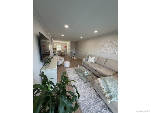 104 Millard Avenue 104, West Babylon, NY 11704