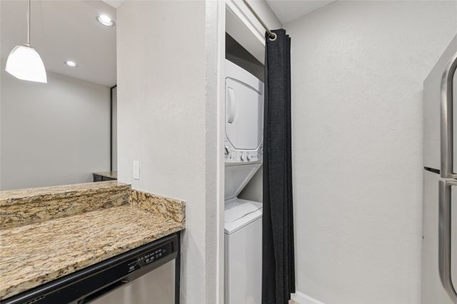 8601 Park Lane 737, Dallas, TX 75231