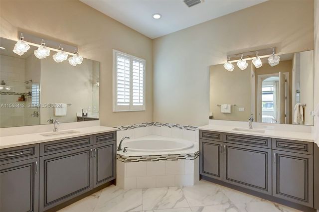 8765 SW Flutto Way, Port St. Lucie, Port St Lucie, FL 34987