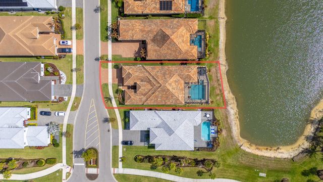 8765 SW Flutto Way, Port St. Lucie, Port St Lucie, FL 34987