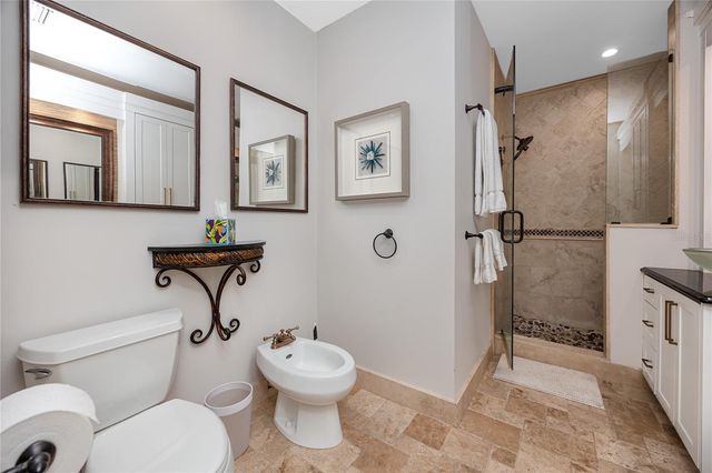 920 NORTH SHORE DRIVE NE, St Petersburg, FL 33701