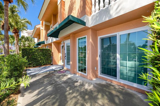 920 NORTH SHORE DRIVE NE, St Petersburg, FL 33701